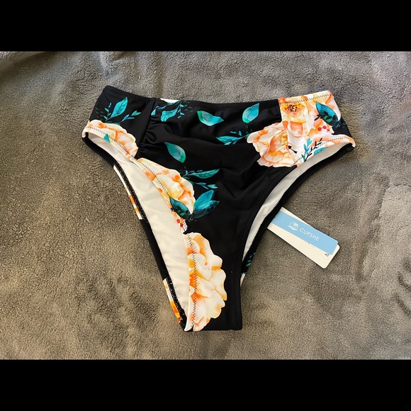 BRAND NEW Bikini Bottom - Picture 1 of 4